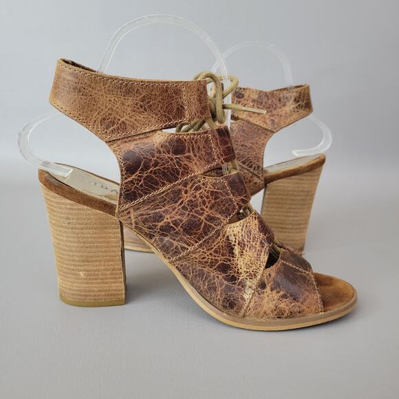 DIBA True Tren Dee Distressed Leather Lace Up Size 8 M Sandals - Picture 3 of 7